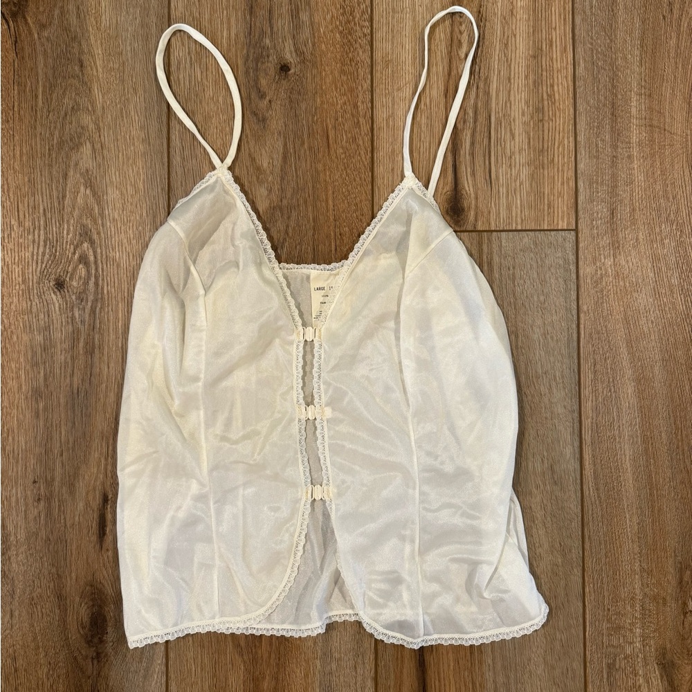 vintage lace trim tank